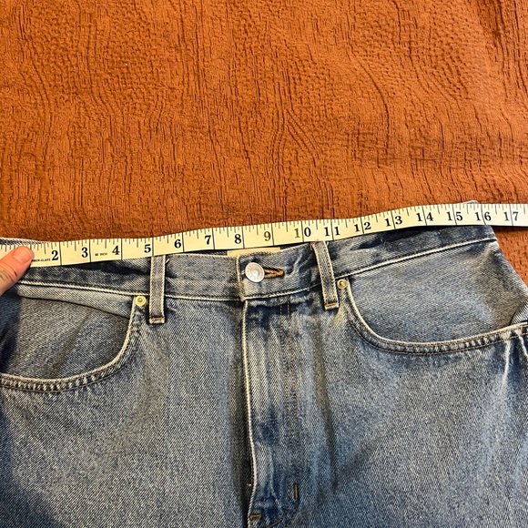 Everyday High-Rise Straight Leg Jeans in Light Blue - Picture 8 of 9